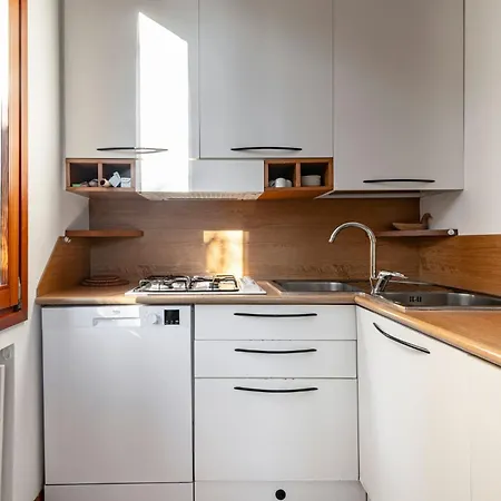 Apartment Cozy 2-bedroom At Lido di Venezia