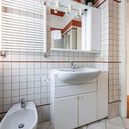 Guesthost - Cozy 2-bedroom At Apartamento *