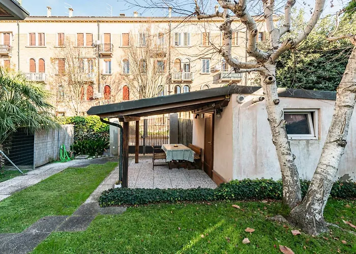 Guesthost - Cozy 2-bedroom At Venedig-Lido